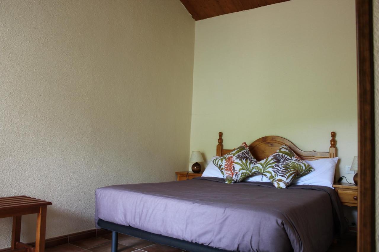 Casa Teresina Bed & Breakfast La Plana de Mont-Ros ภายนอก รูปภาพ