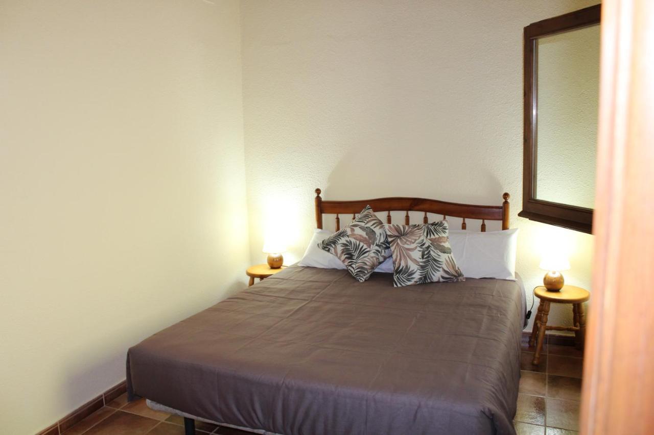 Casa Teresina Bed & Breakfast La Plana de Mont-Ros ภายนอก รูปภาพ