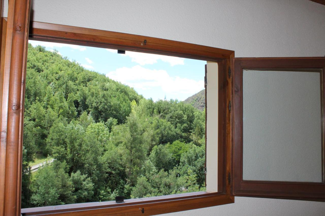 Casa Teresina Bed & Breakfast La Plana de Mont-Ros ภายนอก รูปภาพ