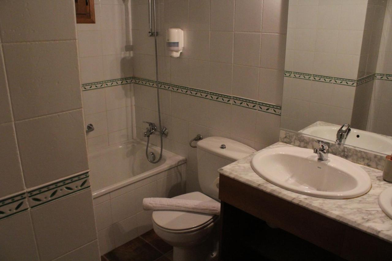 Casa Teresina Bed & Breakfast La Plana de Mont-Ros ภายนอก รูปภาพ